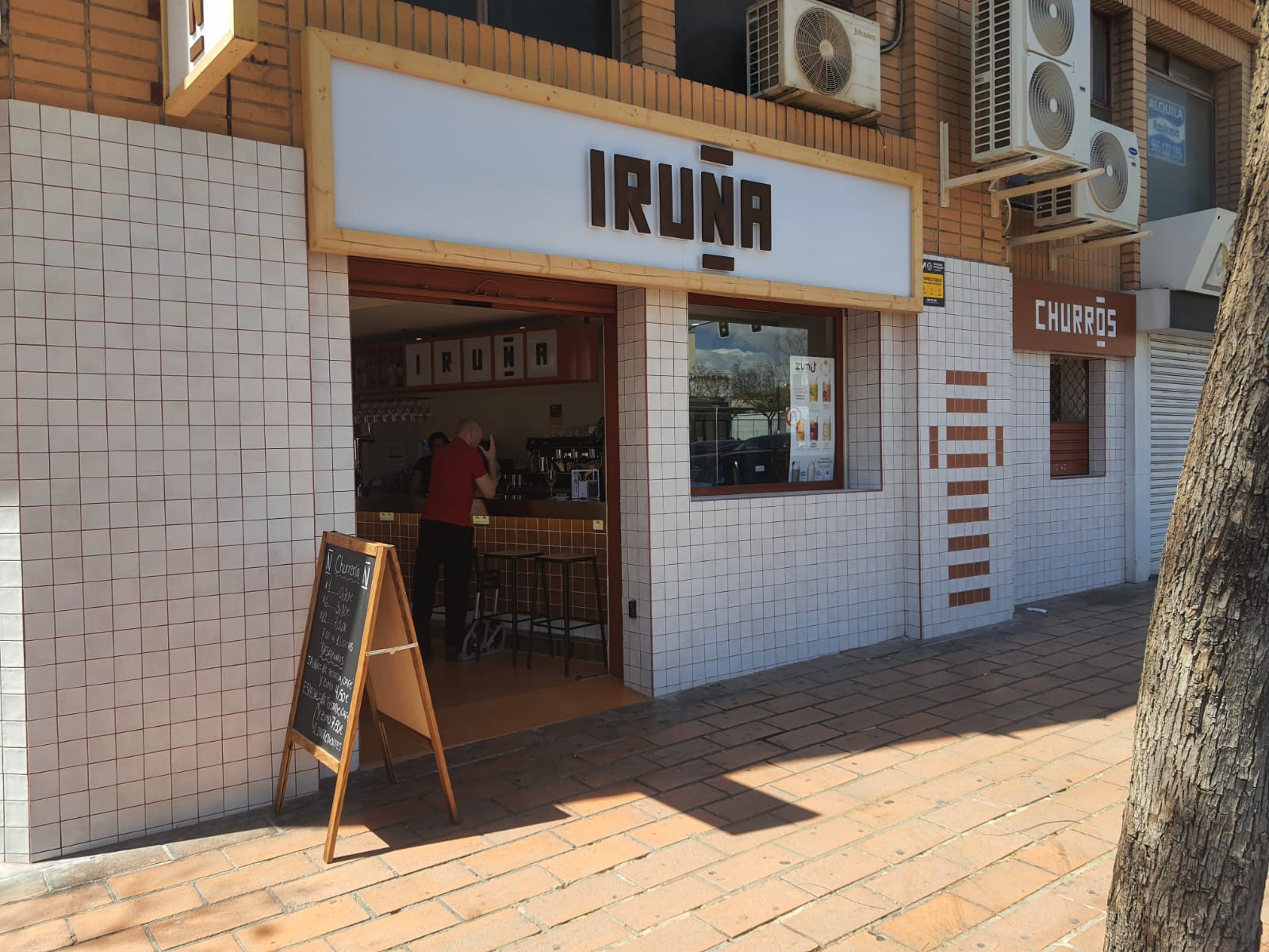 ¡Nueva apertura de Iruña Las Plazas en Pintor Baeza, 7!